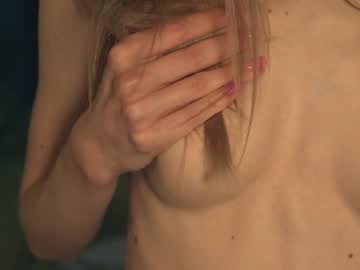webcam girl _lolly_bella__ live cam image #1047685
