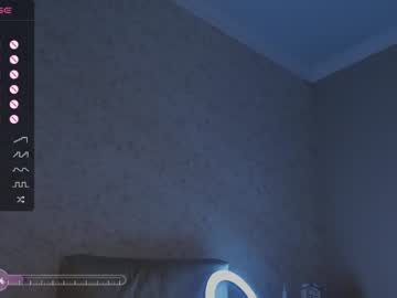 webcam girl bzzzme live cam image #5893039