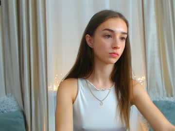 webcam girl lana__j live cam image #4718125