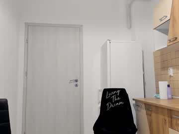 webcam girl devyale live cam image #1183222