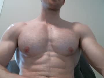 webcam man trev9610 live cam image #2872349