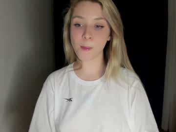 webcam girl sun_shine_baby live cam image #1724687