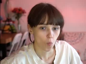 webcam girl diruriru live cam image #6742235