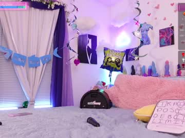 webcam girl emmasky69 live cam image #5315471