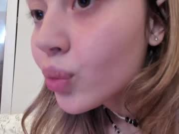 webcam girl qtie0 live cam image #7098214