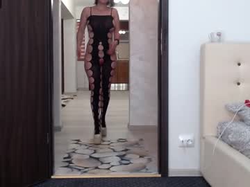 webcam girl carmela_fox live cam image #4323484
