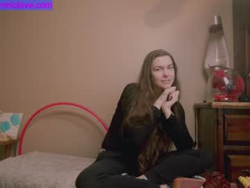 webcam girl chroniclove live cam image #3728439