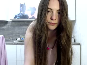 webcam girl mourrdale live cam image #6892125