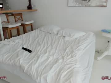 webcam girl lili_and_niki live cam image #4446839