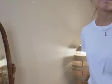 webcam girl albertaedgington live cam image #7012890