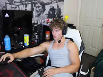 webcam man maxednat live cam image #5145128