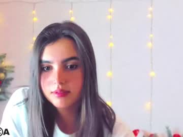 webcam girl nika_la live cam image #847365