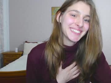 webcam girl little_kitt1y_ live cam image #5643681