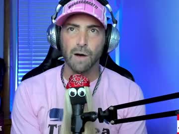 webcam man whaaaaaaaat live cam image #765511