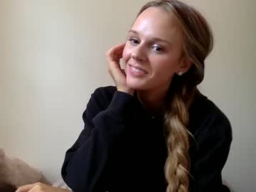 webcam couple prettypoliteladies live cam image #4836130