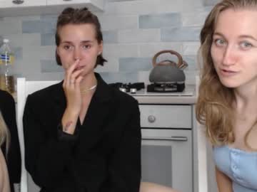 webcam girl nearsaturn live cam image #2453302