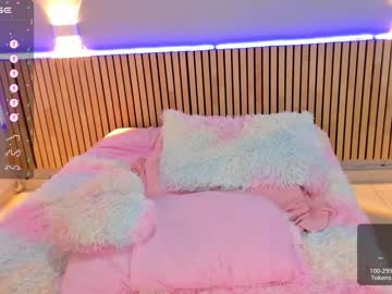 webcam girl little_effy18 live cam image #6485381