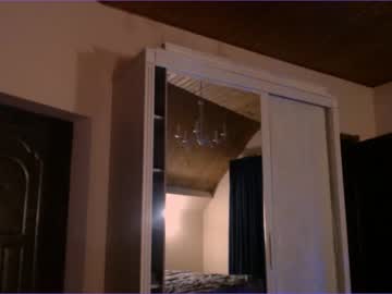 webcam girl bitter_moon live cam image #3239886