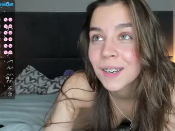 webcam girl monika_youthfull live cam image #3583033