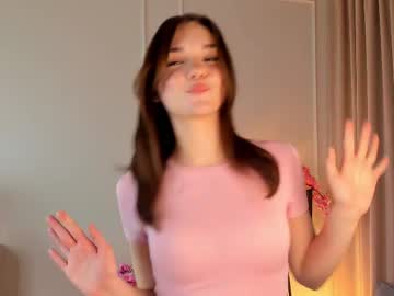webcam girl cwenbrayton live cam image #7099362