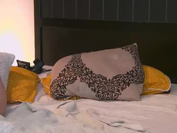 webcam couple plazagreen live cam image #7110241