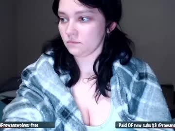 webcam girl rowanswolves live cam image #1017890