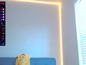 webcam girl petitebrat live cam image #2844511