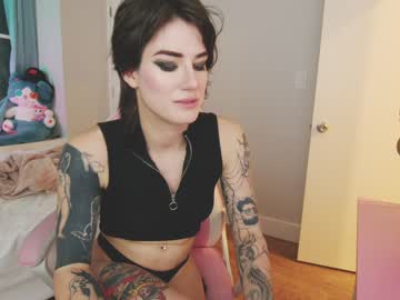 webcam girl aynmarie live cam image #4807986