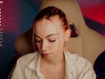 webcam girl emelywood_ live cam image #3591764