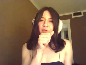 webcam girl heidiknight555 live cam image #3536278