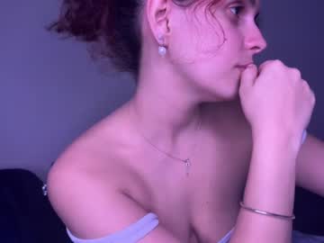 webcam girl lilbeccaxo live cam image #6166321