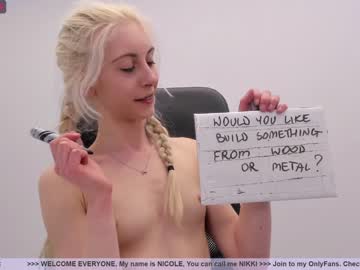 webcam girl girl_i_am live cam image #1514356