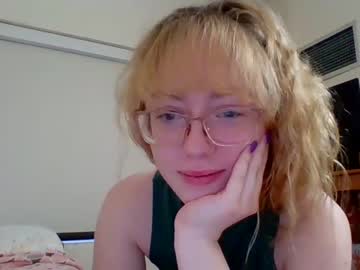 webcam girl blonde_katie live cam image #6737571