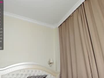 webcam girl kitana_55 live cam image #2141387