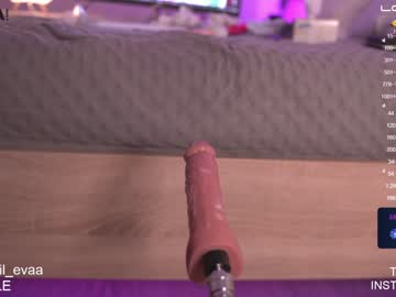 webcam girl lil_eva live cam image #2384942