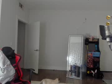 webcam man thejohnnystone live cam image #1798695
