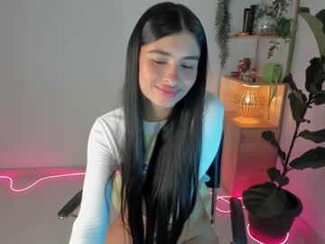 webcam girl lucia_sandy live cam image #6958408