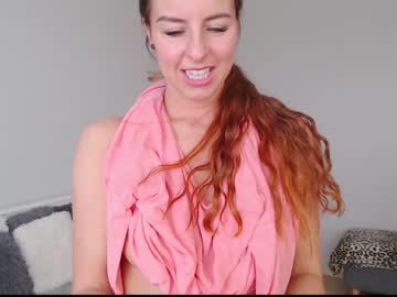 webcam girl emerald_kittycat live cam image #3529980