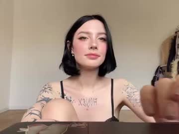 webcam tranny evelynforever live cam image #4538446