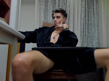 webcam man orlandocolt live cam image #2737294