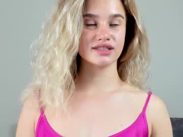webcam girl super_pusichki live cam image #2105049