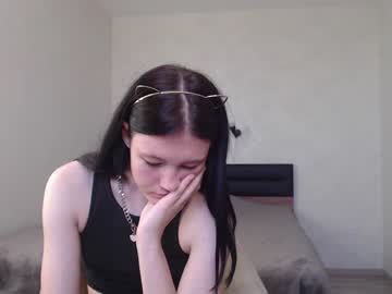 webcam girl alexa_little live cam image #4652274