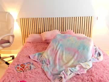 webcam girl little_effy18 live cam image #4779133