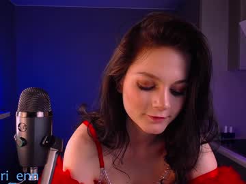 webcam girl lorienn live cam image #3370716