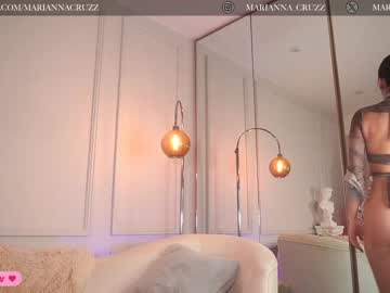 webcam girl mariannacruzz live cam image #5897201