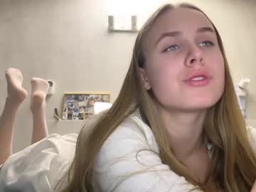 webcam girl gosssip live cam image #3683714