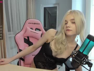 webcam girl allotropp live cam image #3382625
