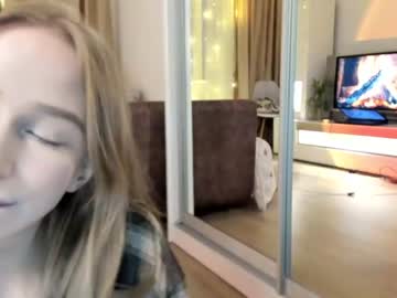webcam girl happiness_s live cam image #5959157