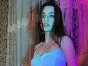 webcam girl _emmy_gold live cam image #2209627