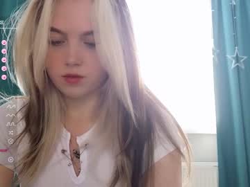 webcam girl small_blondee live cam image #5325793